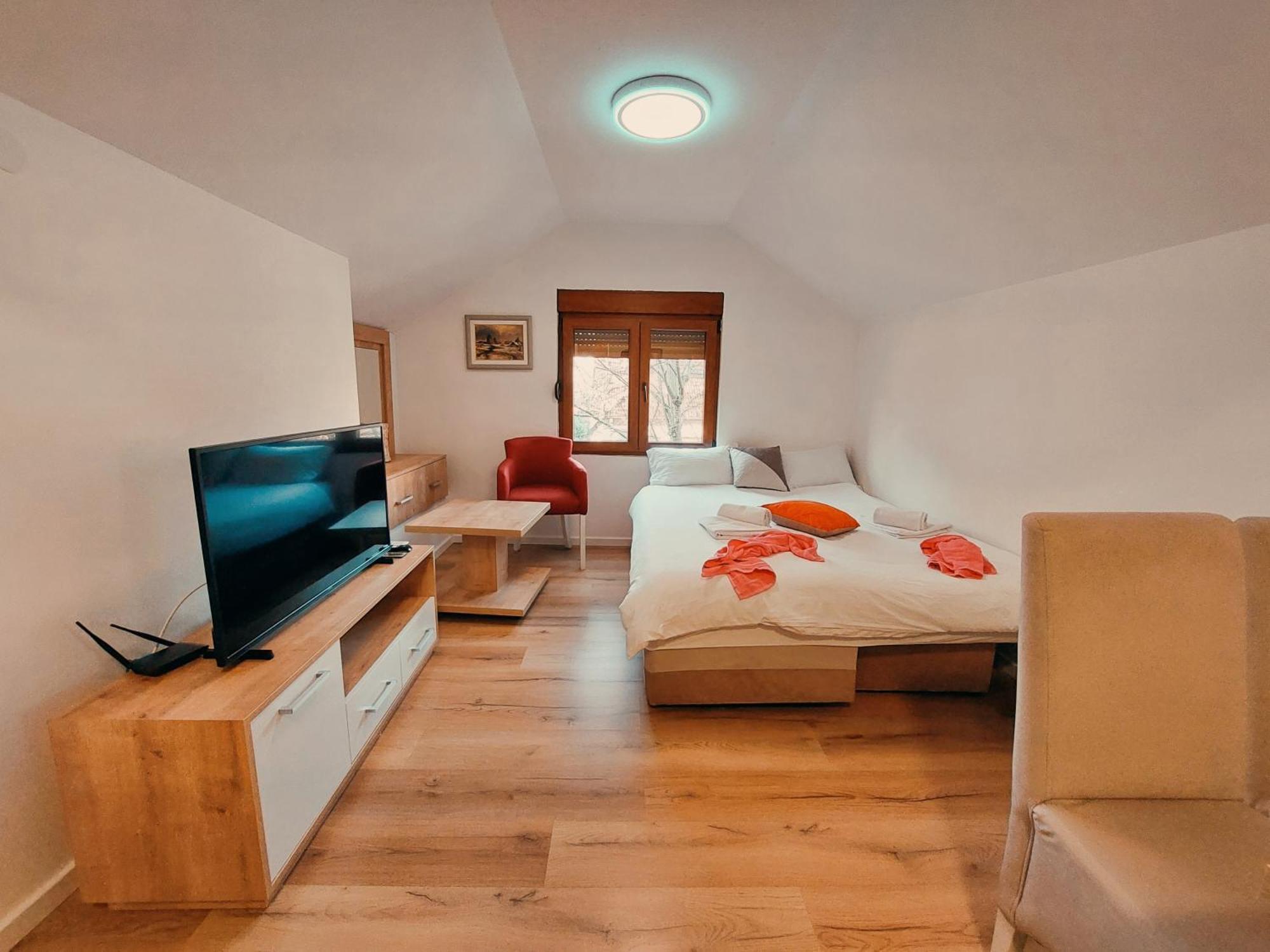 Buba Palace Nikšić Bagian luar foto