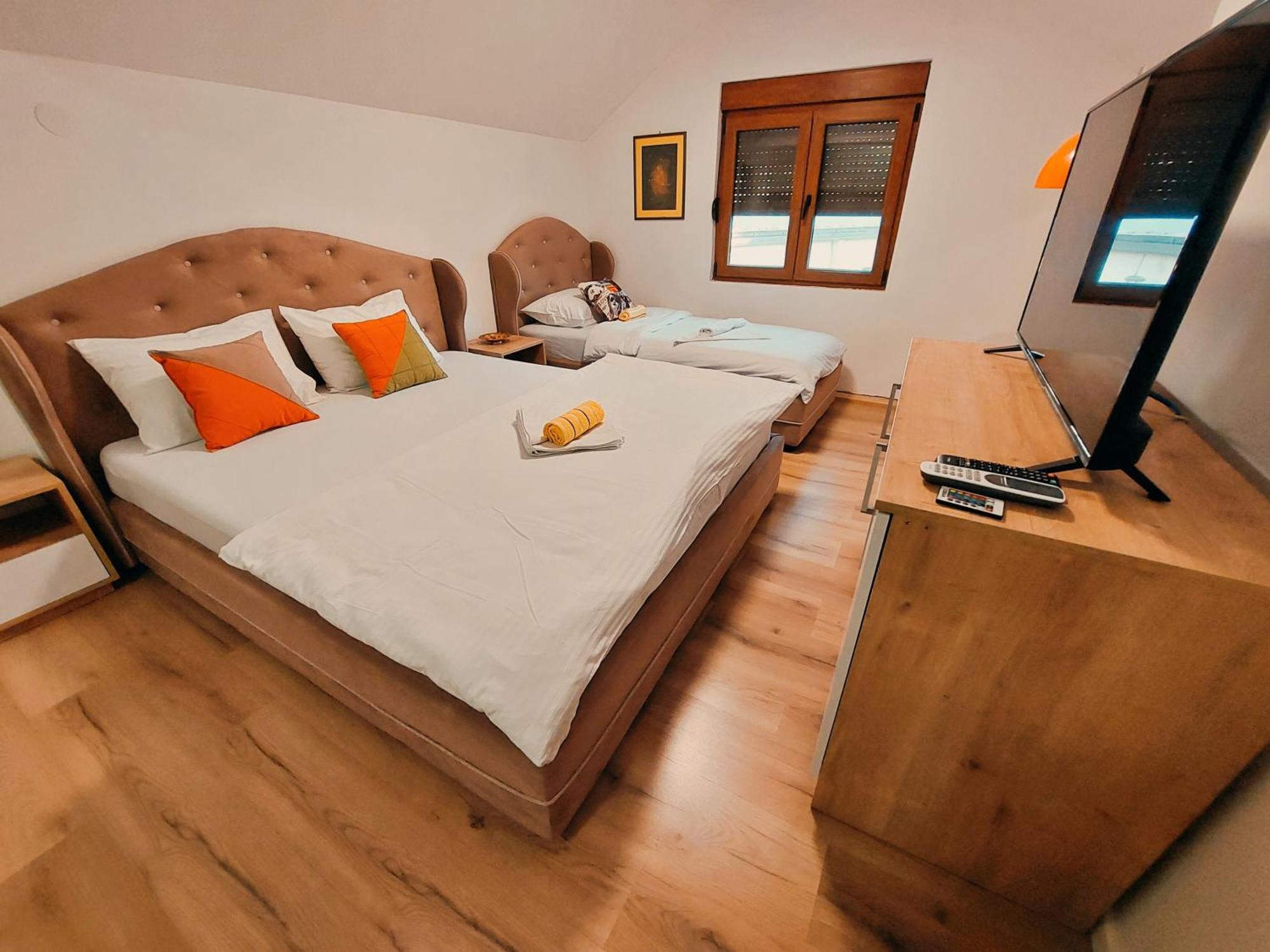 Buba Palace Nikšić Bagian luar foto