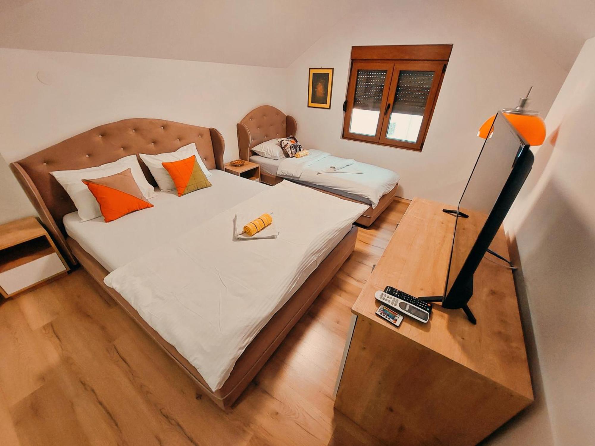 Buba Palace Nikšić Bagian luar foto